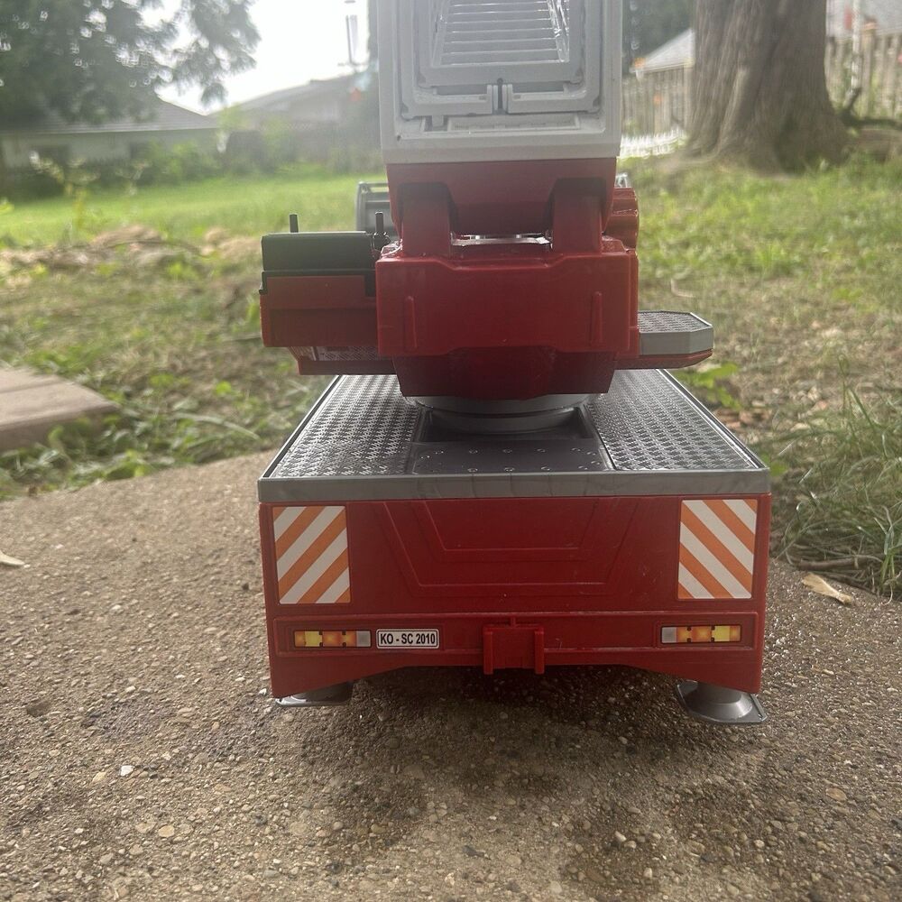 Bruder Scania Fire Engine Ladder Rescue Truck Toy 1/16 Made in Germany - Picture 8 of 15